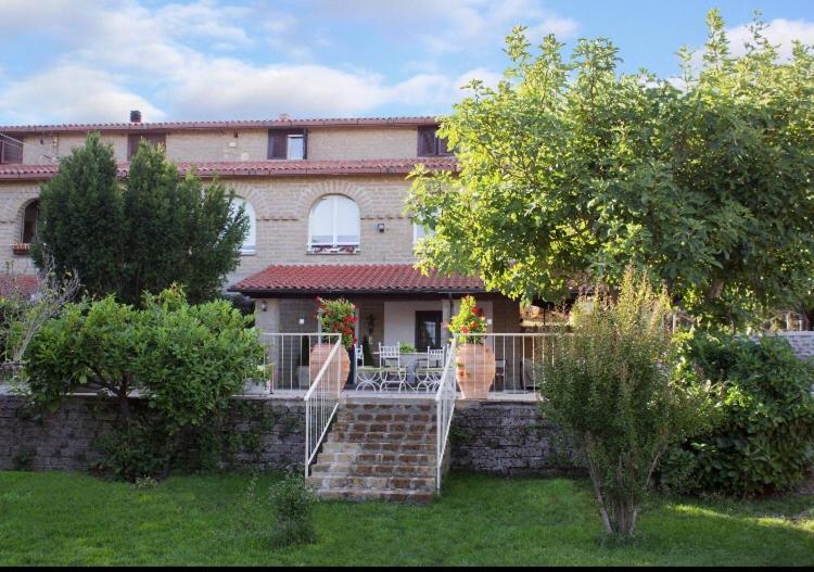 Favoloso Appartamento In Villa Monterosi Екстер'єр фото